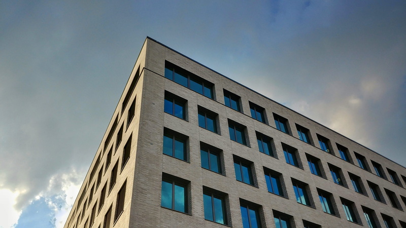 window, cloud - sky, sky, building exterior, office building exterior, skyscraper, 4K, built structure, building, outdoors, sunlight, no people, blue