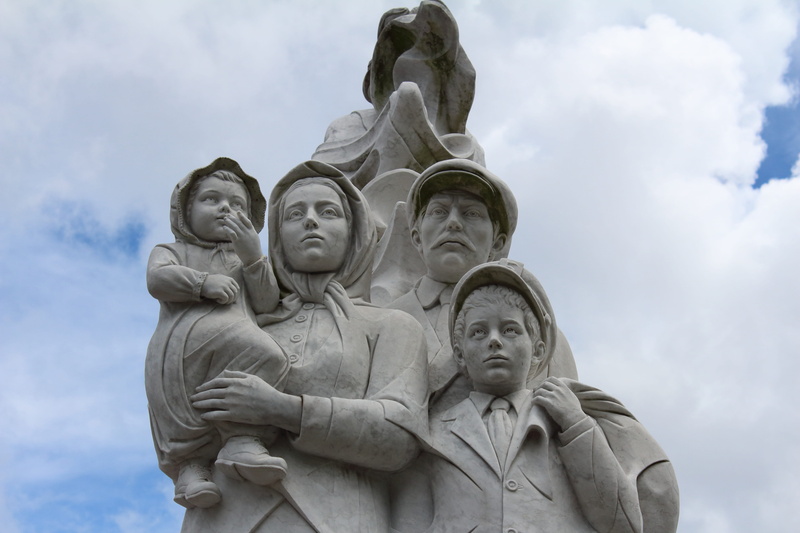outdoors, architecture, immigration, female likeness, cloud - sky, creativity, 5K, memorial, monument, family, government, art and craft, statue, immigrant