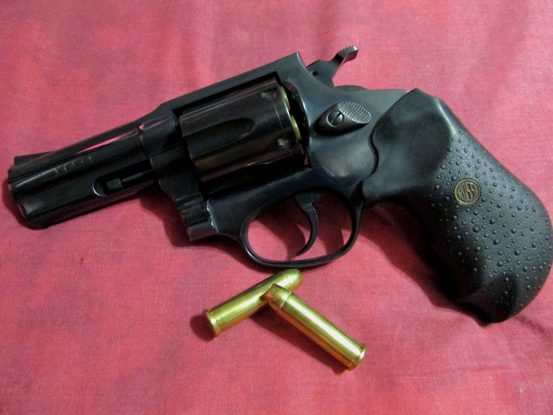 bullet, risk, security, safety, warning sign, firearm, protection, revolver, ammunition, sign, no people, close-up, armed, black, bullets, aggression, textile