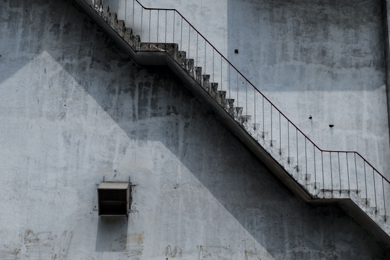 wall - building feature, 4K, shadow, dirty, painted, bridge, minimalism, architecture, low angle view, urban, apartment, city, bridge - man made structure