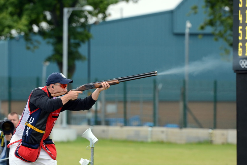 Shooting, shooter, nature, weapon, shoot, Competition, child, protection, one person, holding, target, 1080P, clothing, skill, male, side view, men, playing