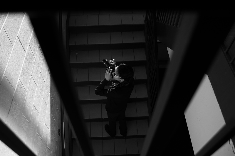 one person, 5K, railing, photography themes, fashion, photos, real people, standing, lifestyles, silhouette, steps and staircases, staircase, full length