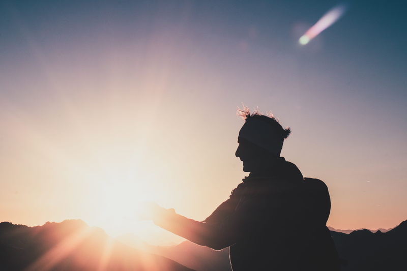 fog, nature, back lit, sunrise, dusk, mountain peak, one person, backlit, adult, men, smoke, person, lens flare, standing, side view, sky, evening, beauty in nature