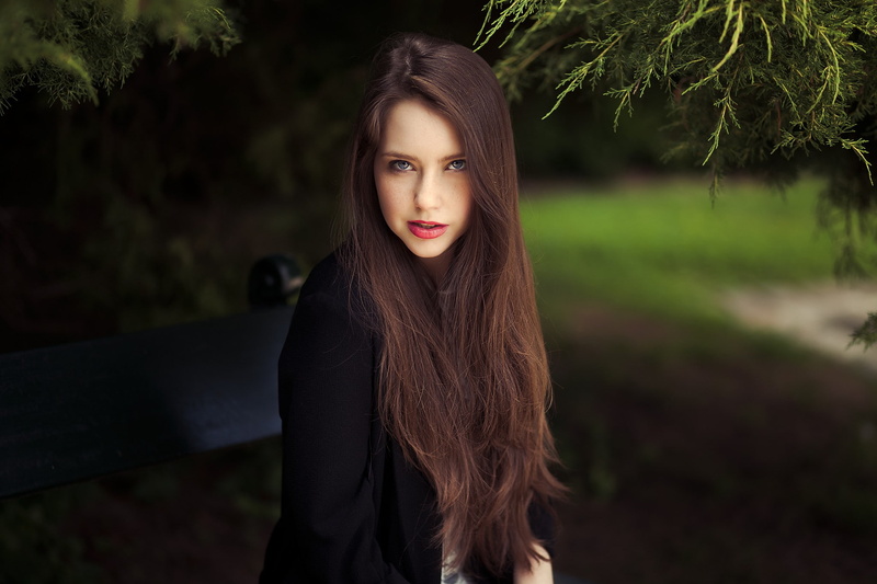looking at camera, red lipstick, 1080P, brown hair, black coat, teenager, beautiful woman, standing, lifestyles, lipstick, brunette, young women, young adult