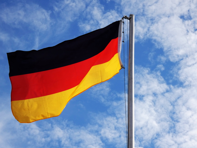 pole, 4K, flagpole, environment, sky, european championship, yellow, play, germany, home, cloud - sky, pride, football, world championship, no people