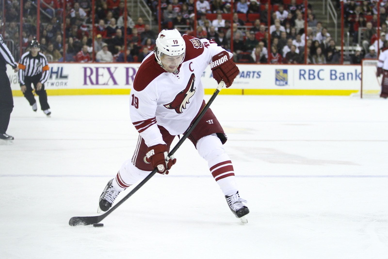 helmet, sports equipment, 720P, shane doan, stadium, competition, competitive sport, taking a shot - sport, headwear, real people, shooting at goal, ice hockey