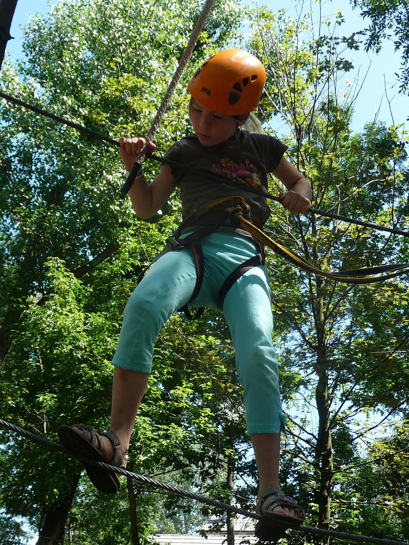 casual clothing, girl, real people, males, rope, adventure, fear, walking, tree, one person, exhausting, ropes course, high, leisure activity, fun, day