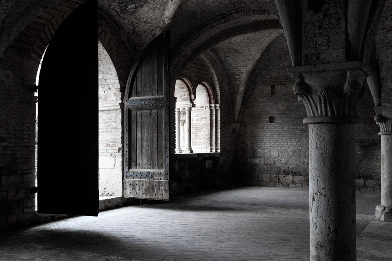 stone, column, building, black and white, history, columns, concrete, the past, arch, window, old, no people, corridor, brickwalls, indoors, religion, travel