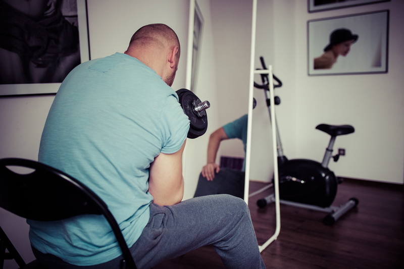 health, one person, effort, sport, home interior, 2K, lifestyle, strength, fitness, casual clothing, physical exercise, bodybuilding, males, barbells