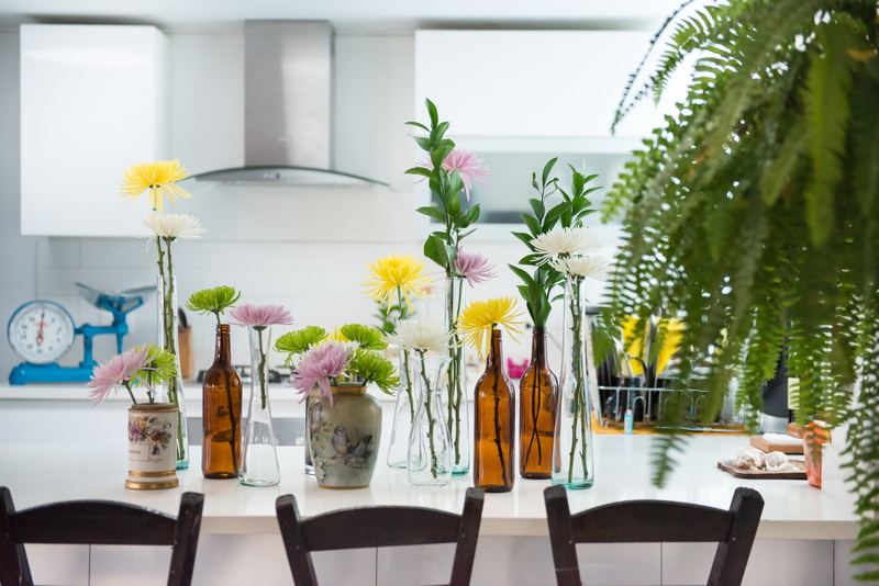 old, day, flowers, bouquet, kitchen, scales, furniture, vase, vintage, white, no people, leaf, seat, flower arrangement, setting, vases, stem, green, stool