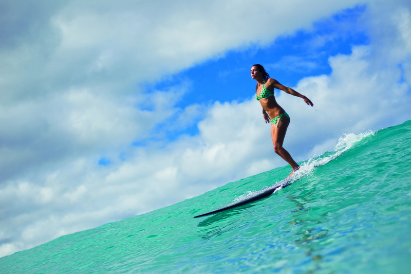 full length, running, day, low angle view, the ocean, clouds, outdoors, Board, nature, healthy Lifestyle, real people, one Person, coastline, sky, adult