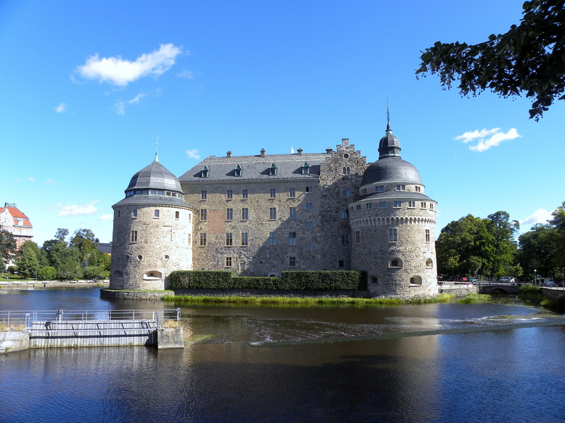 surrounded, Sweden, the past, travel destinations, blue, reflections, river, clouds, moat, sky, outside, spring, building exterior, summer, örebro, trees