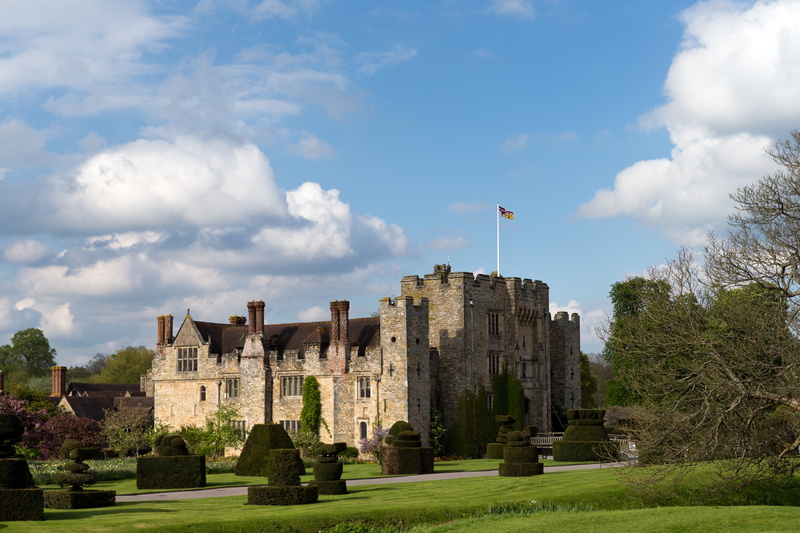 old ruin, castle, chimney, ruined, moat, old, garden, ancient civilization, architecture, tourism, kent, the past, cloud - sky, history, nature, plant