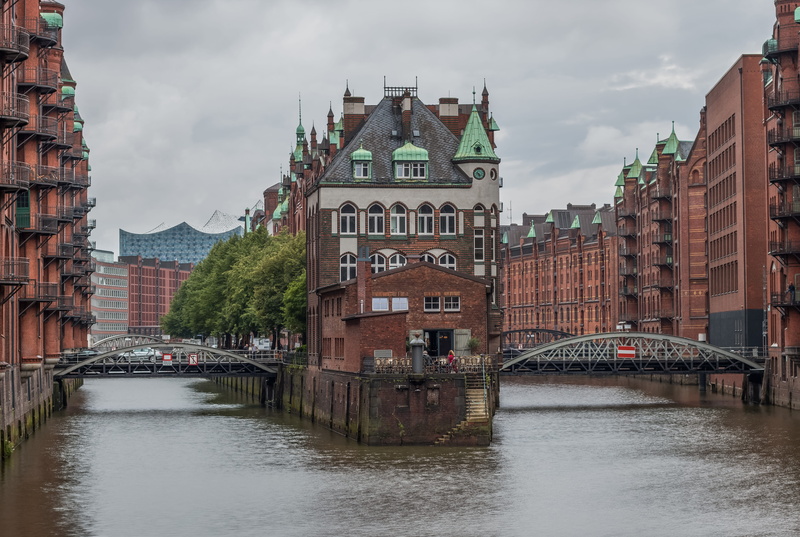 nature, bridge, brick, residential district, wasserschlösschen, built structure, travel destinations, channel, moated castle, waterways, transportation