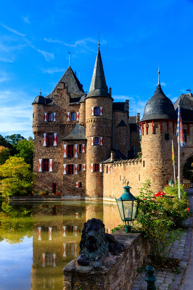 middle ages, blue, castle moat, outdoors, reflection, history, the past, water, day, old, 5K, castle, nature, built structure, no people, germany, building exterior