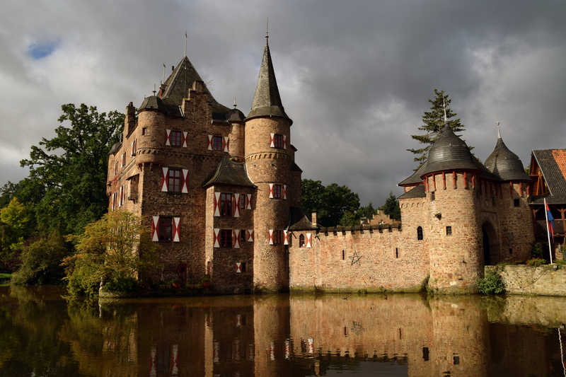 castle, old, nature, no people, spire, germany, history, building, sky, gothic, ancient, travel, tourism, travel destinations, cloud - sky, moat, outdoors