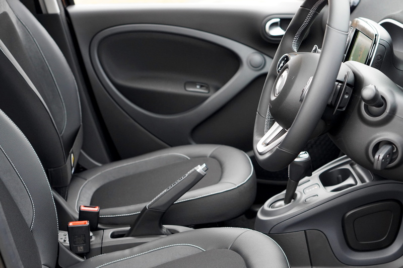 speed, dashboard, leather, vehicle interior, control, drive, wheel, close-up, mode of transportation, transportation, interior, seat, vehicle, black color