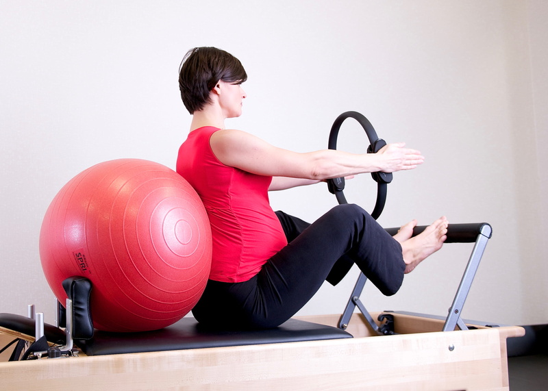 effort, seat, sport, exercising, activity, weight, exercise machine, healthy, fit, body, exercise equipment, person, pregnant, gymnastics, ball, adult