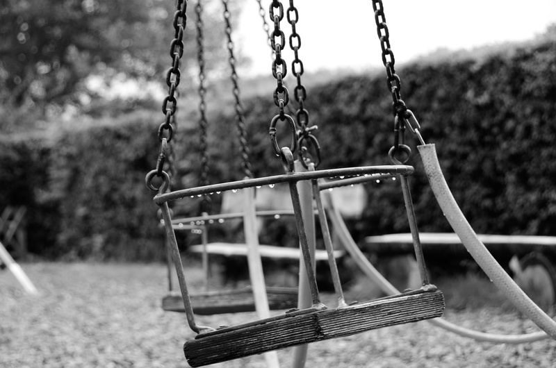 fantasy, watch, emotion, nostalgia, 2K, day, swing, close-up, chain, sad, land, drip, atmosphere, nature, view, surreal, wait, selective focus, park, sw