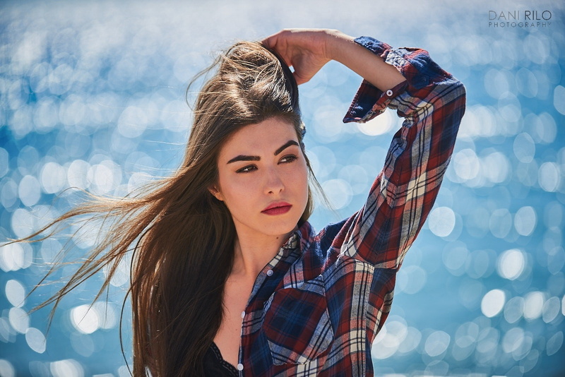 holding hair, 500px, outdoors, shirt, 720P, women, plaid shirt, long hair, straight hair, hands in hair, model, Dani Rilo, women outdoors