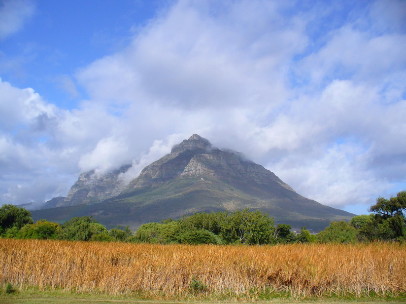volcano, idyllic, no People, mountain, non-urban scene, environment, landscape, day, nature, town, blue, outdoors, landscapes, tranquil scene, capetown