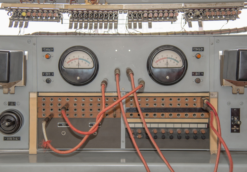 dial, Radio, controller, Aircraft, indoors, Electric, power supply, workplace, metal, electronics industry, control, measuring instruments, no people, machinery