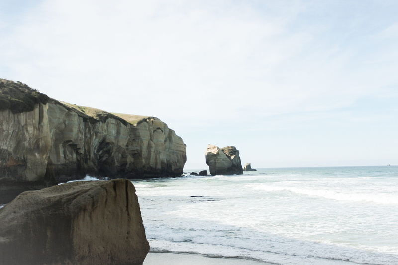 no people, land, rock - object, sky, horizon over water, tranquil scene, rock, 5K, cloud - sky, beach, tranquility, new zealand, horizon, water, dunedin