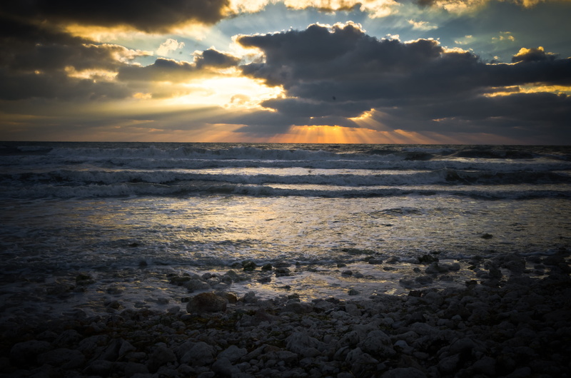 beach, outdoors, orange color, honeymoon island, tranquility, ocean, power in nature, wave, dunedin, horizon, water, scenics - nature, cloud - sky, nature