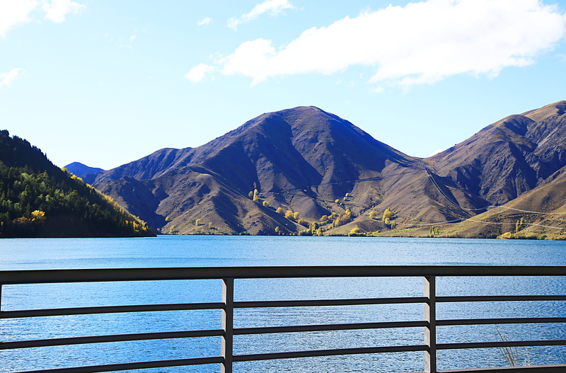 mountain, golden, remote, benmore, new zealand, beauty in nature, tranquility, 5K, nature, scenics - nature, autumn, fence, fall, otago, water, mountain range
