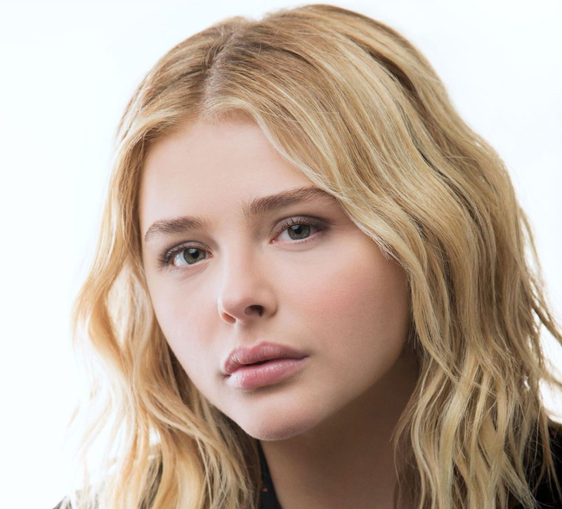 pink lipstick, Chloë Grace Moretz, actress, blonde, 720P, green eyes