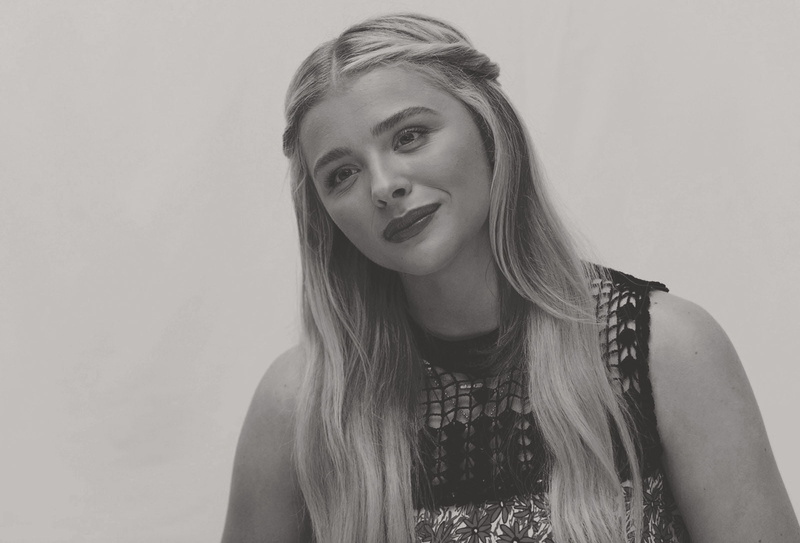 blonde, monochrome, actress, women, Chloë Grace Moretz, 720P