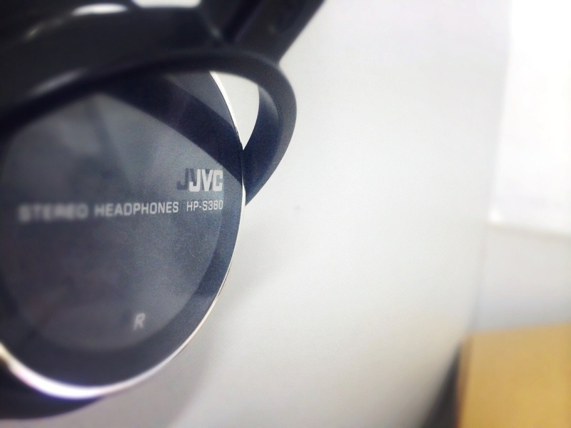 720P, headphones, JVC, closeup