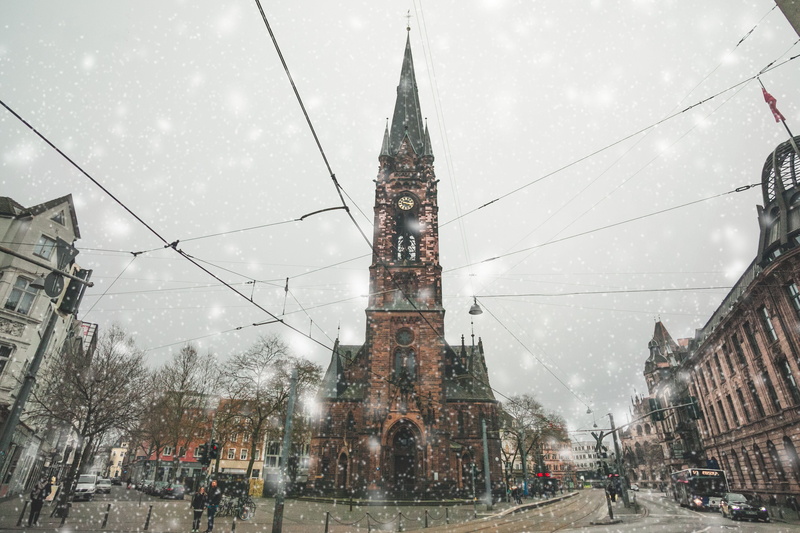 travel, city, snow, time, spirituality, architecture, church, cold temperature, watch, 2K, building exterior, place of worship, winter, building, center