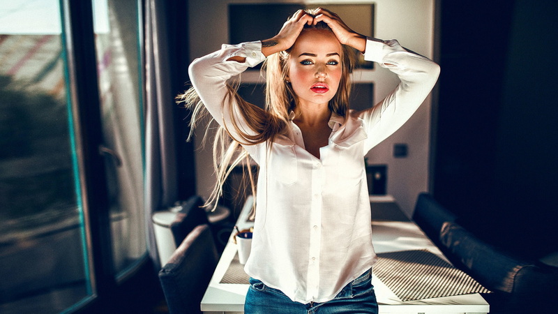 hair, arms raised, frustration, adult, human body part, portrait, hairstyle, young adult, beautiful woman, emotion, young women, fashion, 1080P, one person