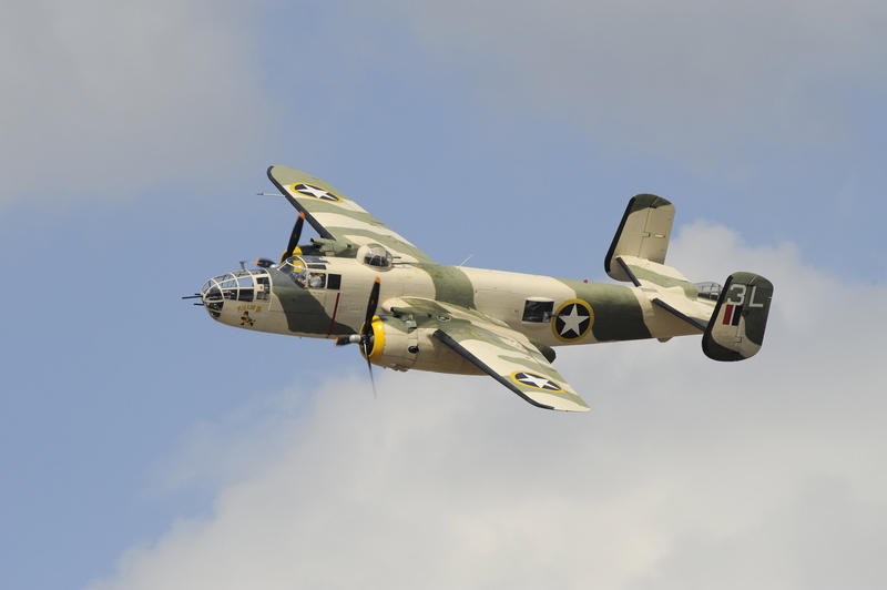 American, bomber, the sky, twin-engine, B-25, North American, 4K, Mitchell, flight, average