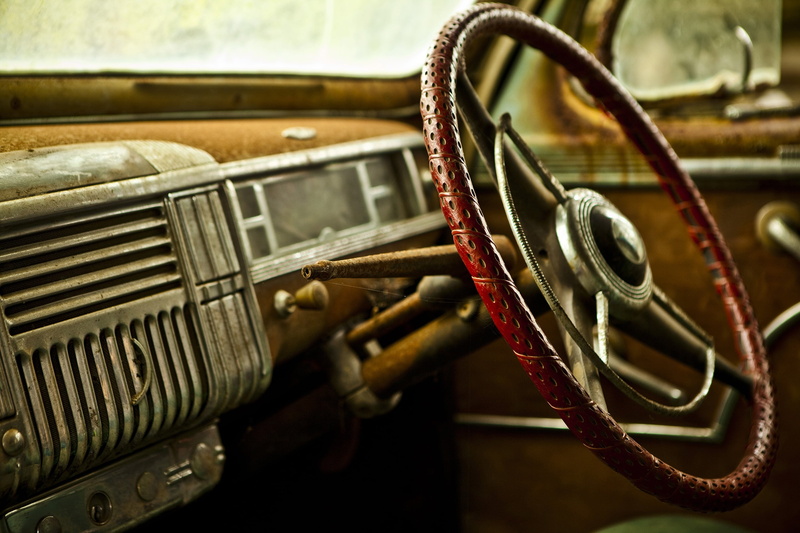 retro, fullscreen, full screen, indoors, vehicle interior, selective focus, retro styled, miscellaneous, wheel, the wheel, day, no people, rusty, background