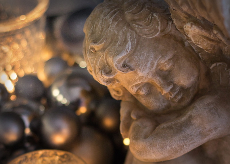 christmas greeting, statue, ornate, 4K, no people, background, day, art and craft, close-up, belief, greeting card, guardian angel, sculpture, craft, spirituality