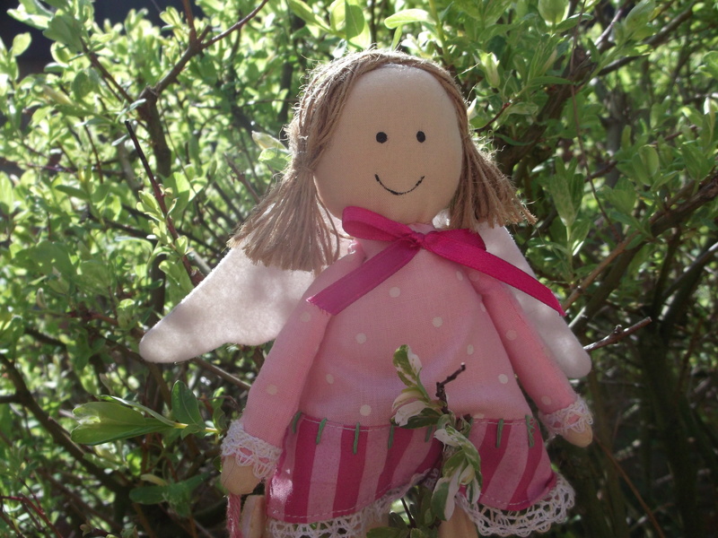 innocence, child, human representation, day, real people, childhood, nature, faith, guardian angel doll, 4K, lifestyles, waist up, leisure activity, sweet