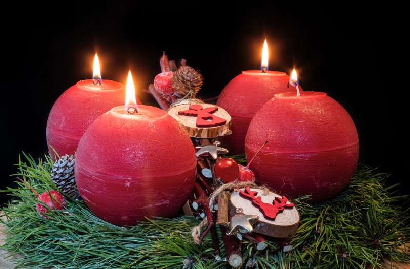 red, fire - natural phenomenon, celebration, light, fourth candle, advent wreath, fourth advent, candle, before christmas, heat, christmas jewelry, decoration