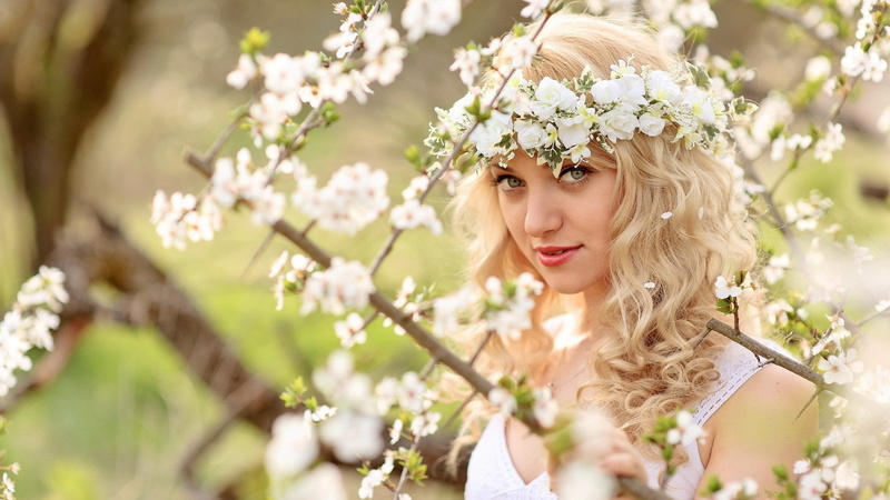 flower, freshness, beautiful woman, women, headshot, portrait, one person, beautiful people, 1080P, beauty, girl  for computers 1920x1080, flowering plant