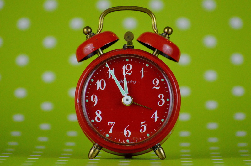 time, bell, retro styled, clock face, single object, disaster, alarm clock, the eleventh hour, waking up, time indicating, 5K, studio shot, clock, ring the bell