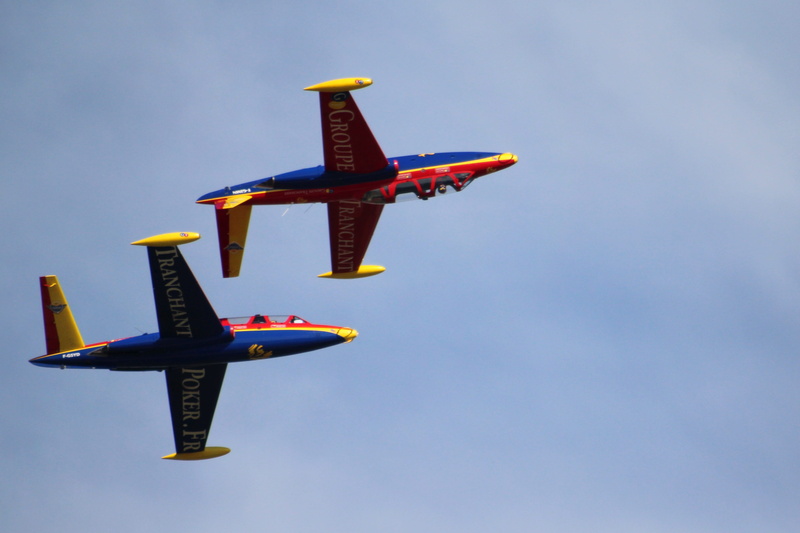 nature, flight, aerospace industry, sports activity, air show, day, above, outdoors, meeting park, airshow, air demonstration, fighter plane, cooperation