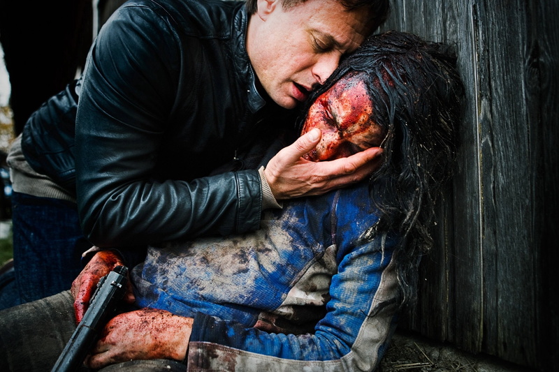 crime, 1080P, hand, Dark, drama, adult, 2362x1575 px, sci, food, Nest, real people, indoors, emotion, fantasy, Played, holding, series, fi, Mystery, mid adult
