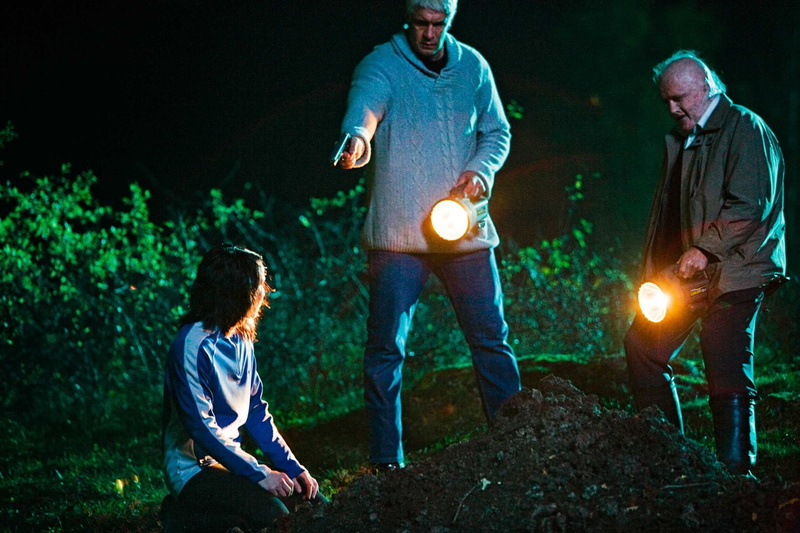 fire, togetherness, friendship, fi, crime, males, 1080P, tree, flame, girl, series, campfire, men, lifestyles, 2362x1575 px, sci, leisure activity, group of people