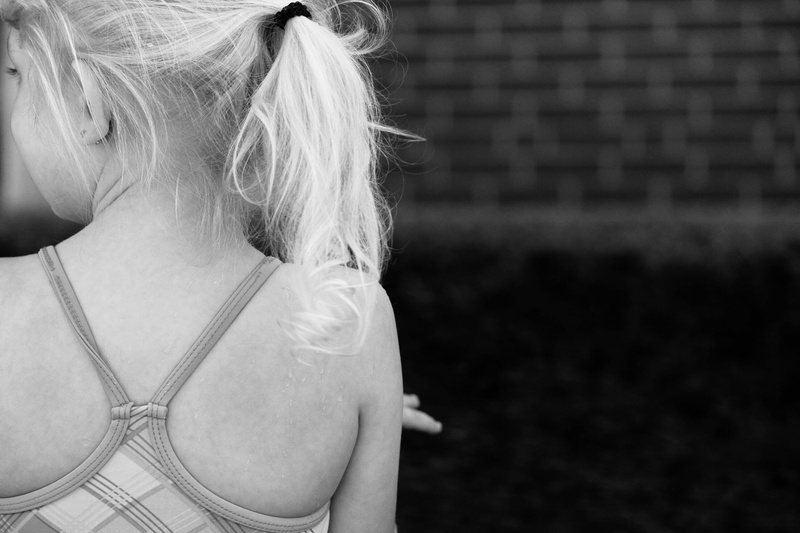human hair, beach, women, wall, close-up, brick wall, swimming, pony tail, hair, pool, swim, family, leisure activity, sister, lake, 2K, adult, blond hair