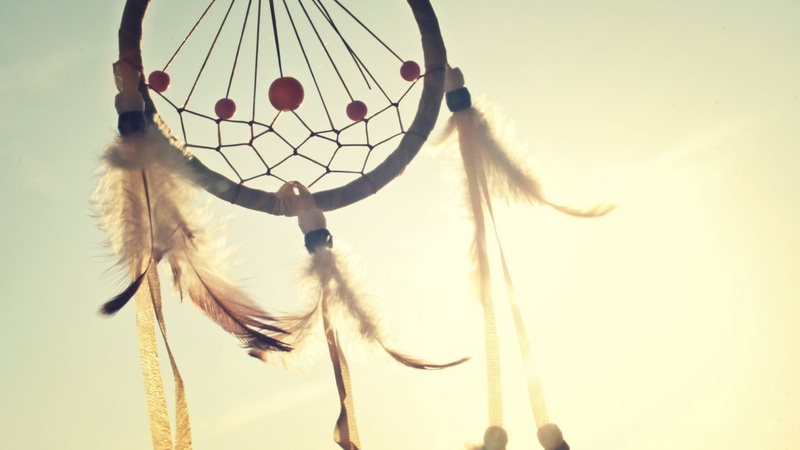 craft product, outdoors, 1080P, sky, craft, feather, spirituality, nature, decoration, hope, religion, mesh, sunlight, brown, backgrounds, art and craft