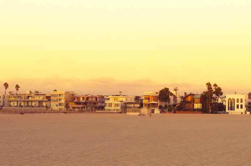 venice beach, land, sky, united states, copy space, sunlight, vence beach, outdoors, architecture, building, town, city, los angeles, nature, brown, orange color