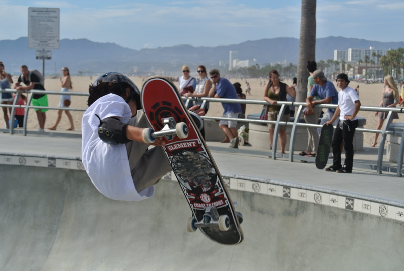 large group of people, Skater, action, leisure activity, focus on foreground, color Image, men, women, los angeles, railing, lifestyles, mountain, day