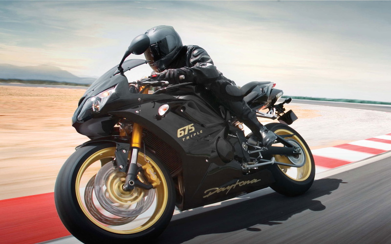 riding, outdoors, crash helmet, land, sea, sports helmet, headwear, Motorcycles, mode of transportation, Triumph, day, black color, daytona, black, 1080P