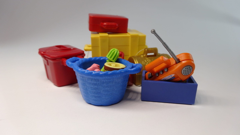 cut out, blue, container, multi colored, choice, white background, group, indoors, Toys, Move, Playmobil, yellow, variation, no people, group of objects